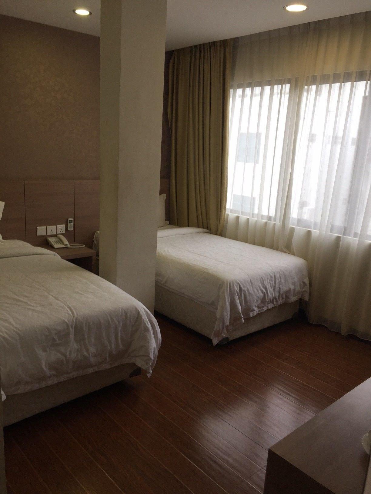 Hana Hotel Batam Екстериор снимка