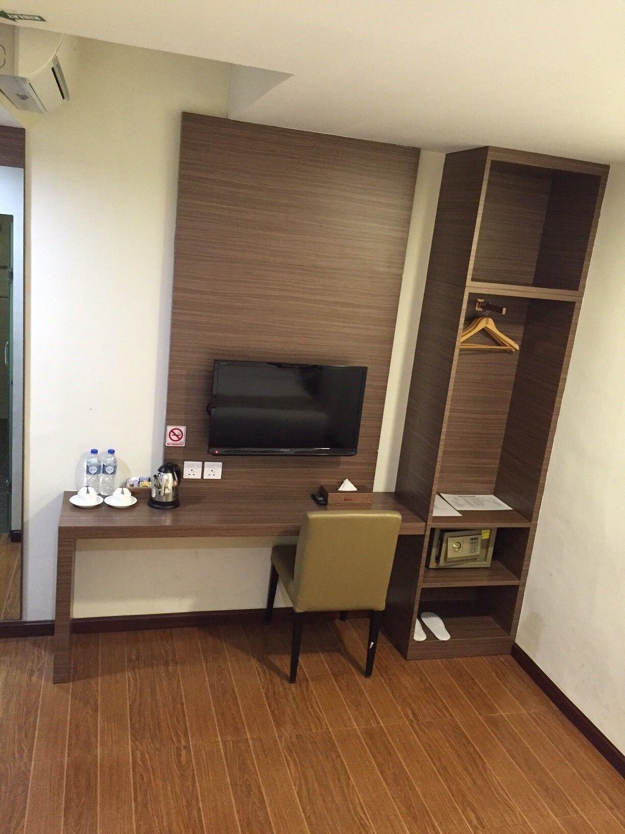 Hana Hotel Batam Екстериор снимка