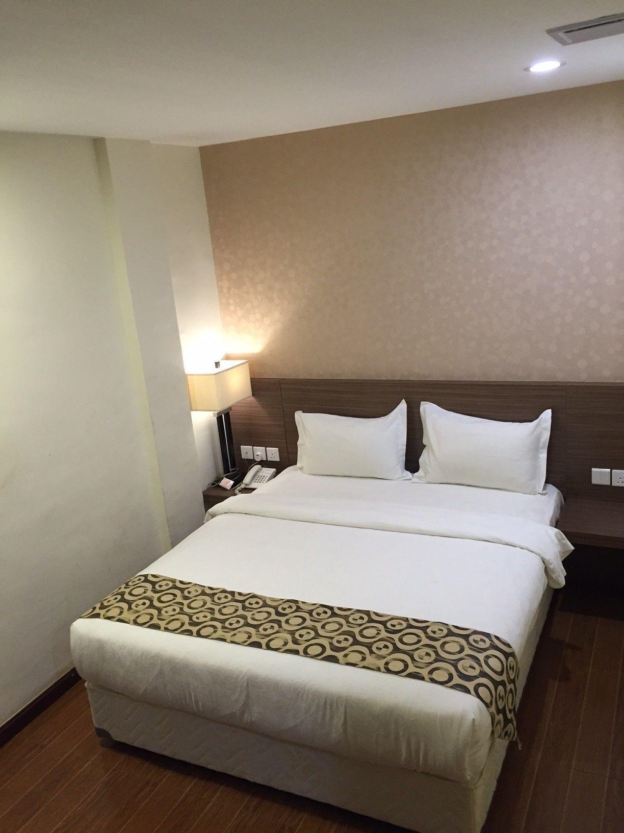 Hana Hotel Batam Екстериор снимка