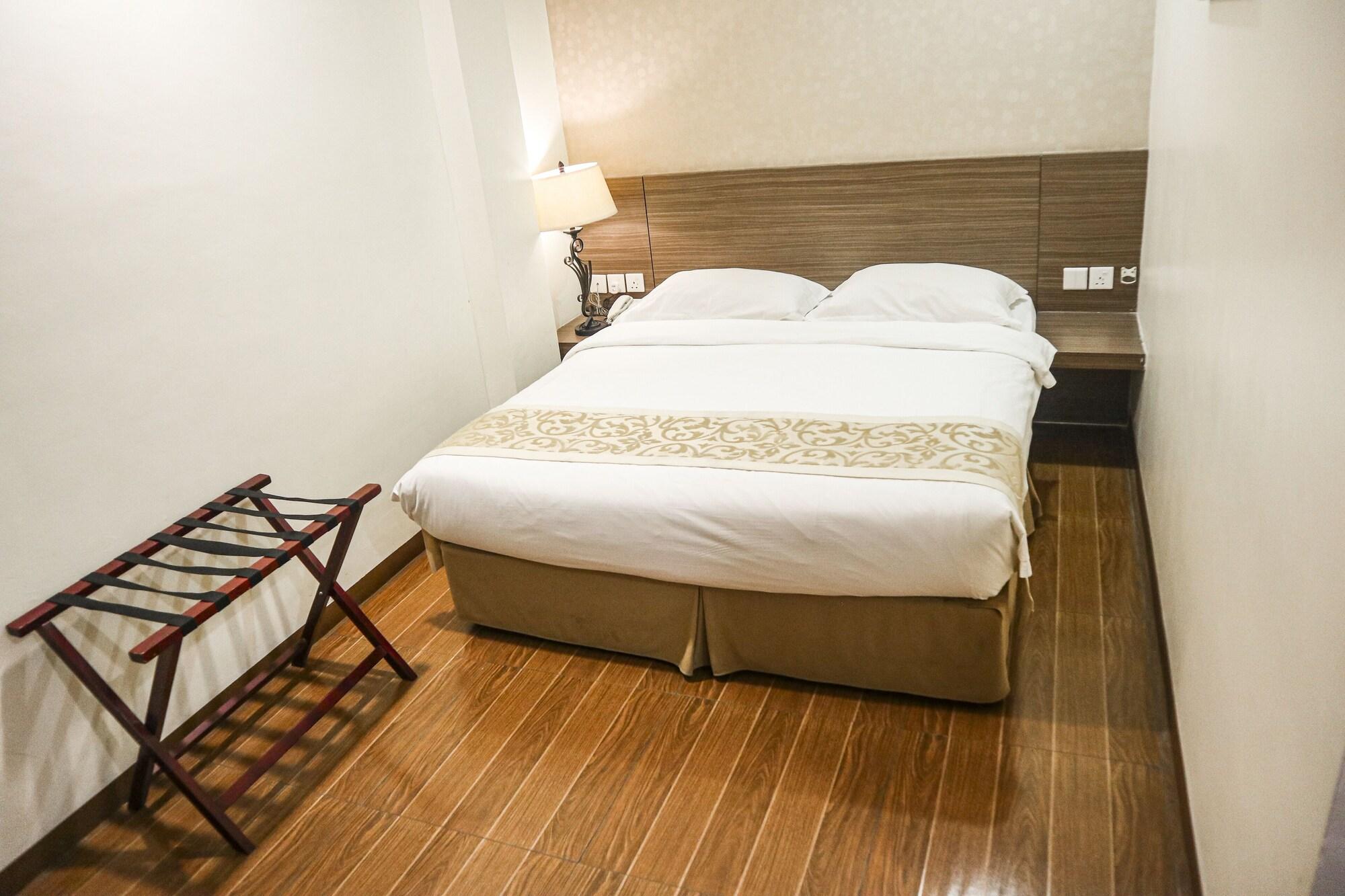 Hana Hotel Batam Екстериор снимка