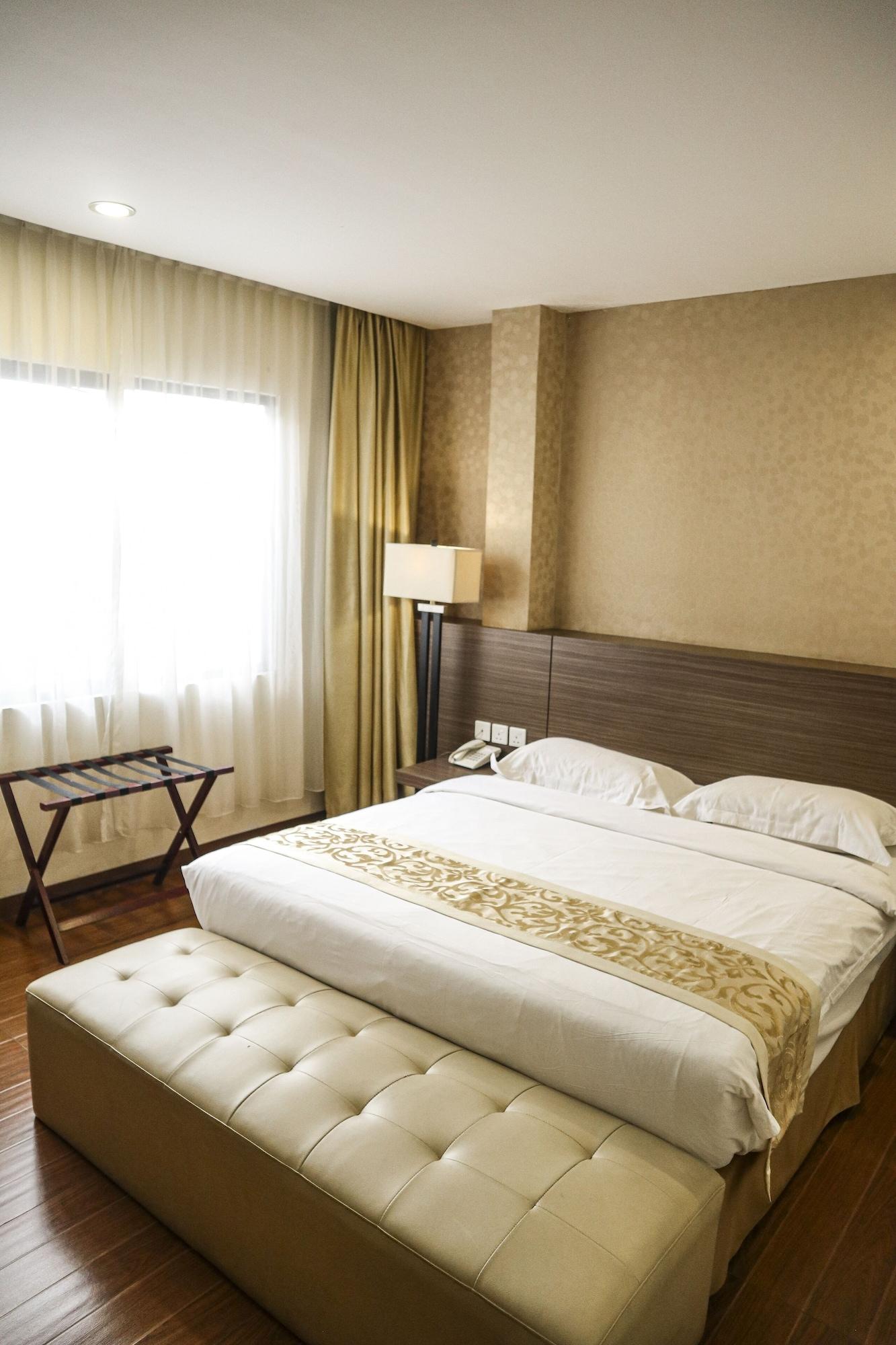 Hana Hotel Batam Екстериор снимка