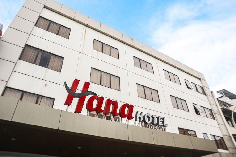 Hana Hotel Batam Екстериор снимка