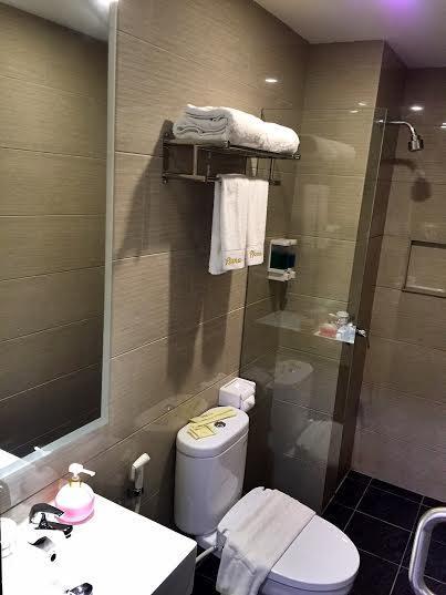 Hana Hotel Batam Екстериор снимка